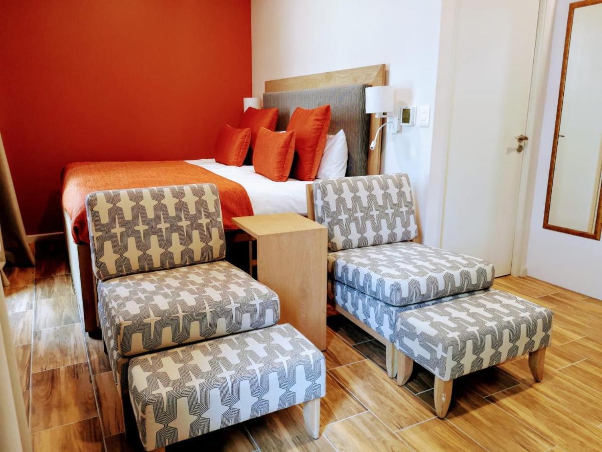 Urban Oasis Aparthotel 3*