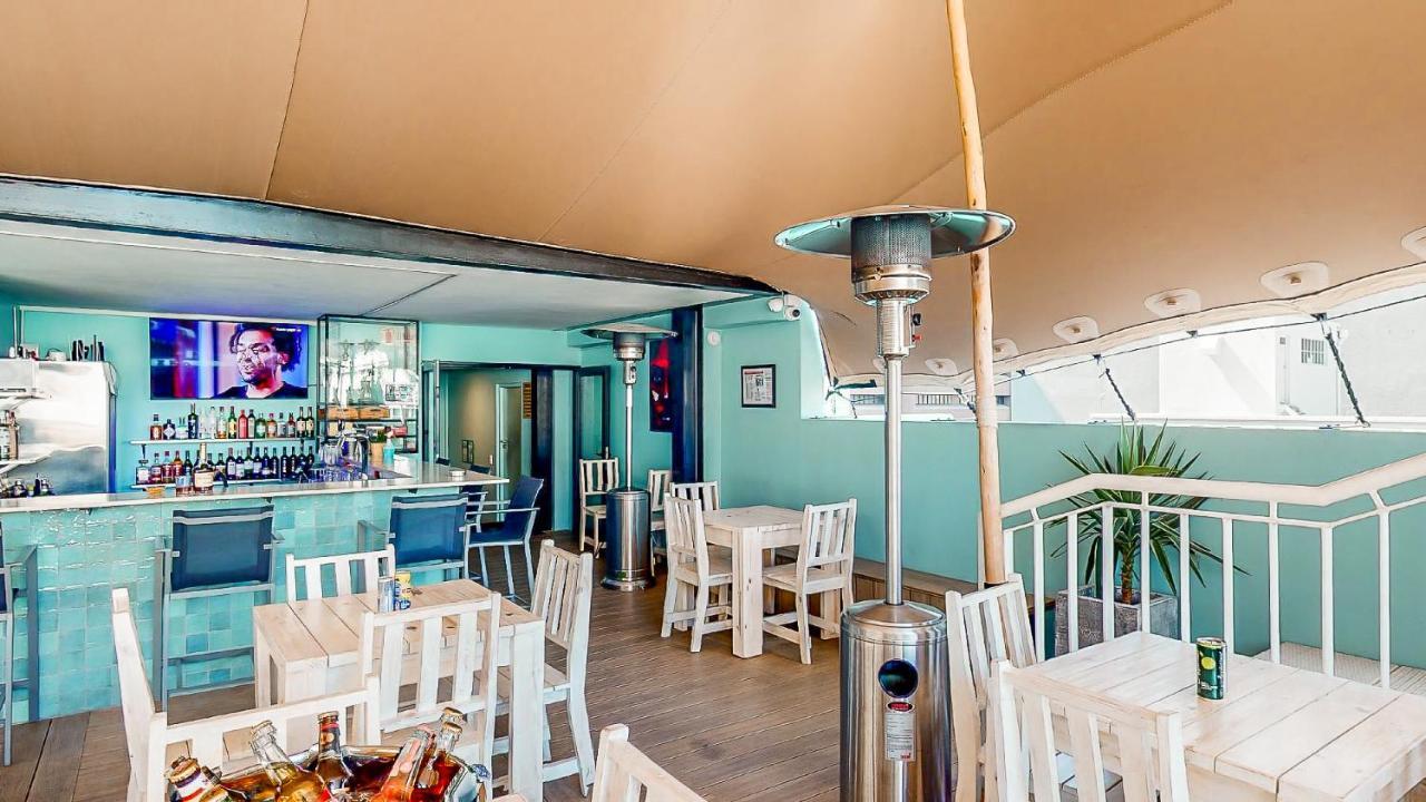 Urban Oasis 3*